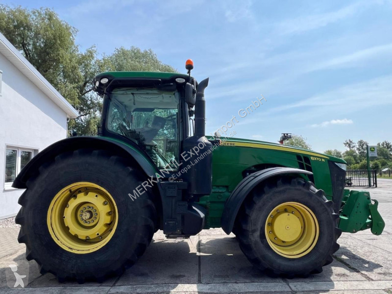 Lantbrukstraktor John Deere 8370 R E23