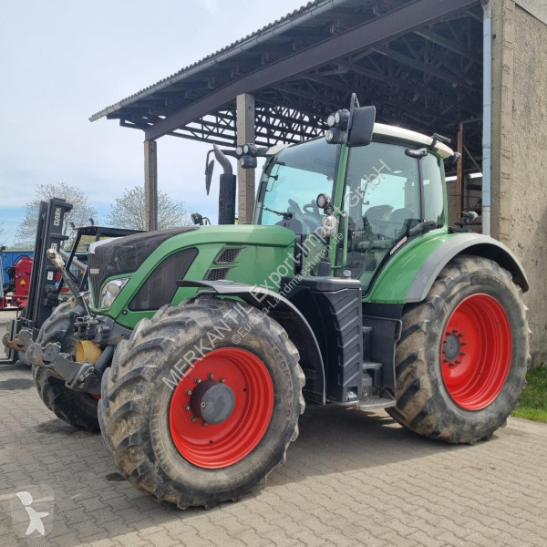 Lantbrukstraktor Fendt  724 Profi Plus