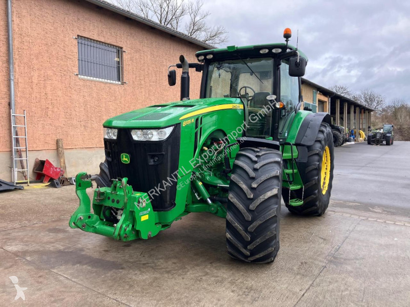 Lantbrukstraktor John Deere 8335R *Powr Shift*