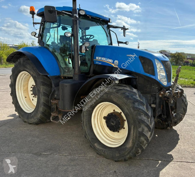 New Holland  T7.250 AC tractor