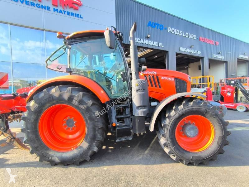 Kubota M7153 tractor