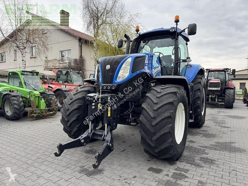 Traktor New Holland  t8.330 ultra command