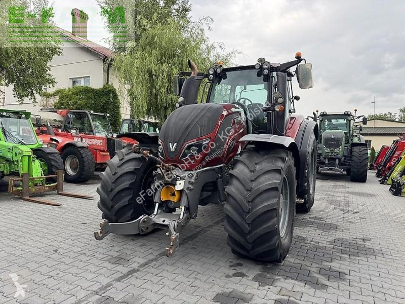 Valtra  t234 versu smarttouch tractor