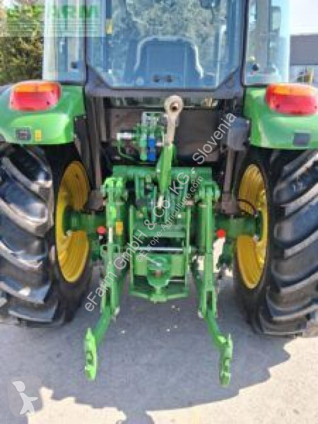Lantbrukstraktor John Deere 6110M