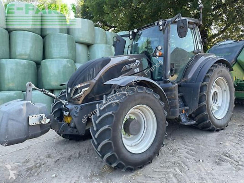 Landbrugstraktor Valtra  t235v