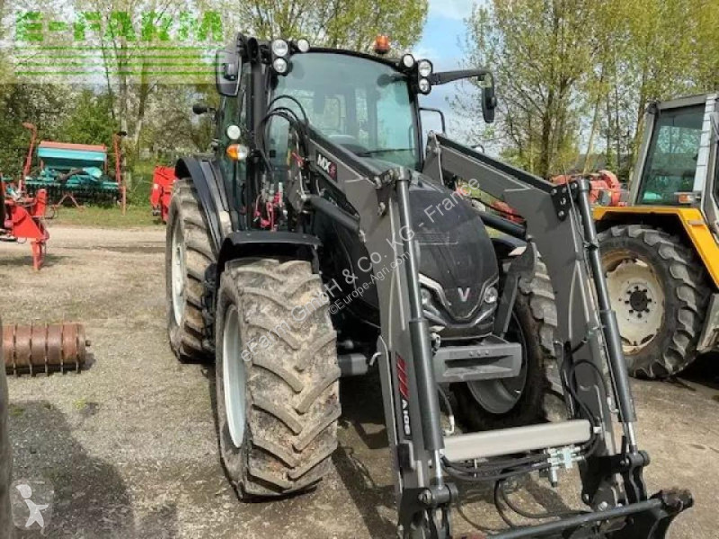 Landbrugstraktor Valtra  a105