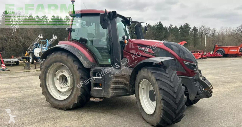 Landbrugstraktor Valtra  t 214 v smarttouch