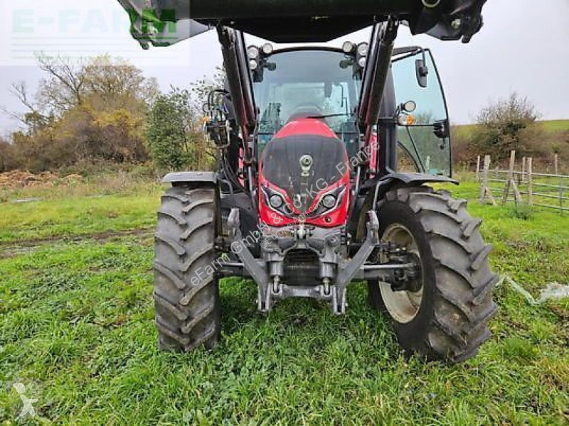 Tracteur agricole Valtra  g115 hitech