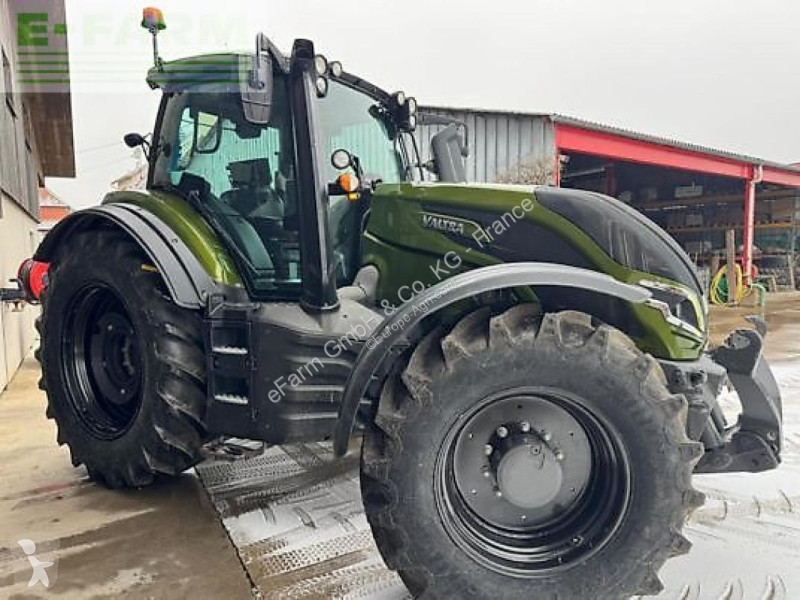 Landbrugstraktor Valtra  t235d