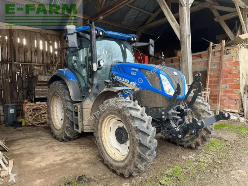 Landbrugstraktor New Holland  t6,145