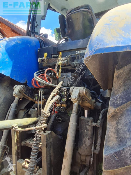 Lantbrukstraktor New Holland  T7050