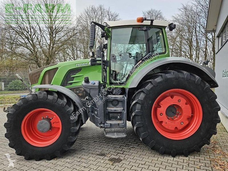 Landbrugstraktor Fendt  824 vario profi plus...