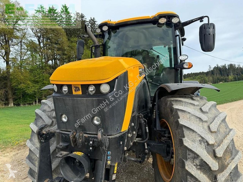 Lantbrukstraktor JCB  fastrac 4220