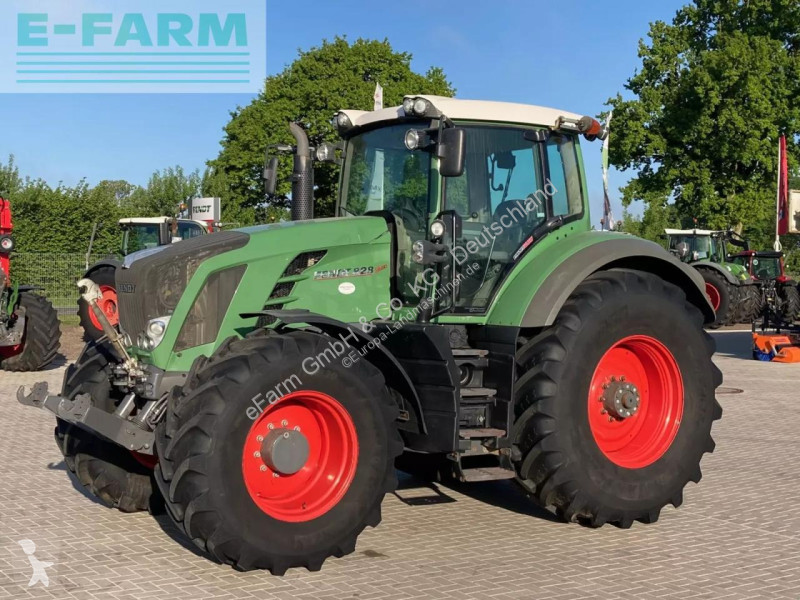 Landbrugstraktor Fendt  828 vario scr