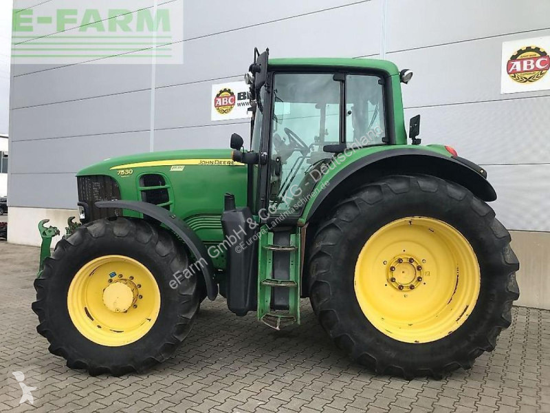 Landbrugstraktor John Deere  7530