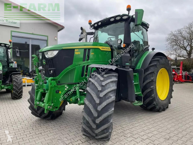Landbrugstraktor John Deere  6r 250