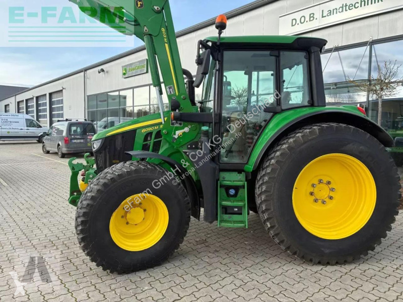 Landbrugstraktor John Deere  6090m