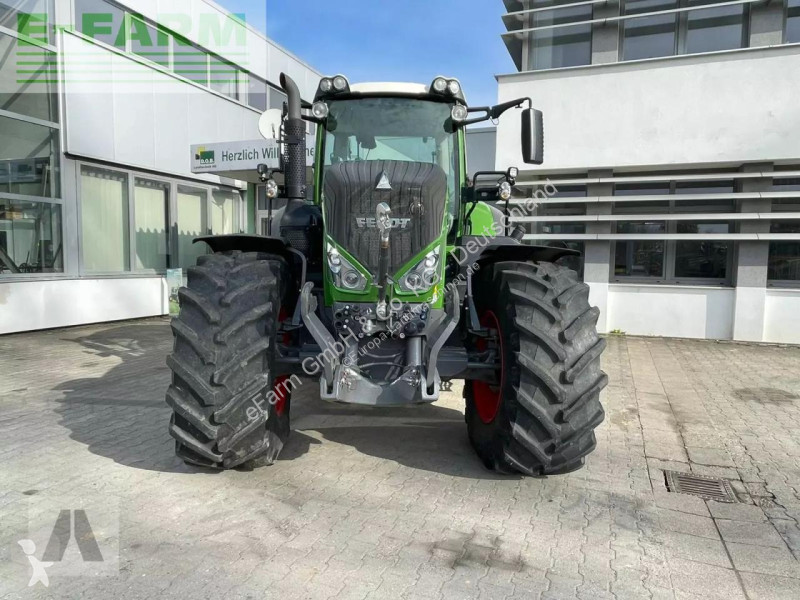 Landbrugstraktor Fendt  828 vario profiplus