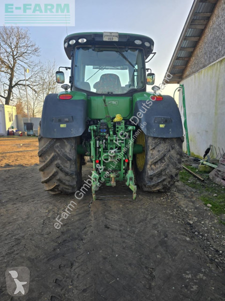 Lantbrukstraktor John Deere 7230R