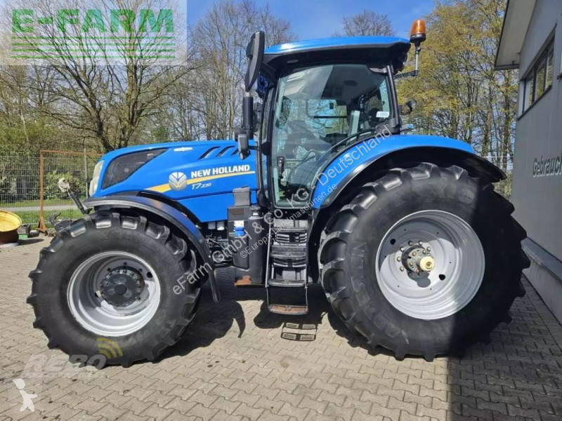Landbrugstraktor New Holland  t7.230 autocommand