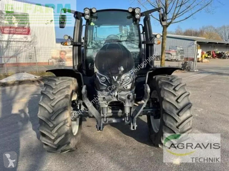 Landbrugstraktor Valtra  g 135 a 1b9