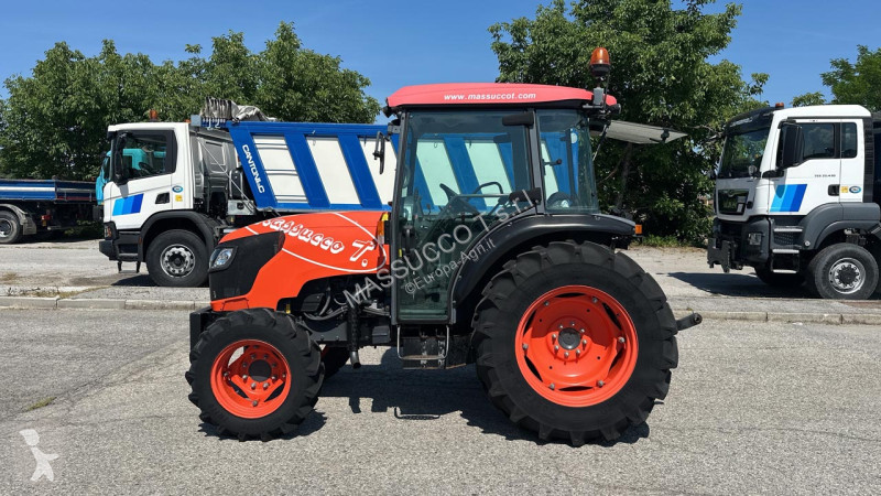 Tractor agrícola Kubota M8540 4x4