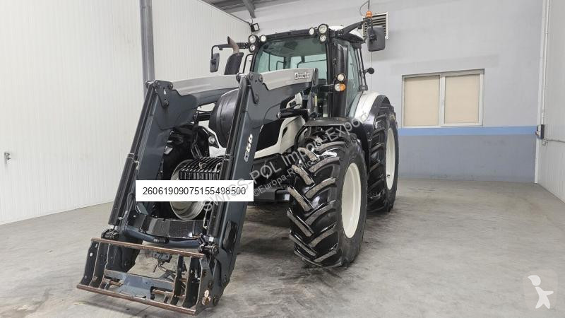 Traktor Valtra Active