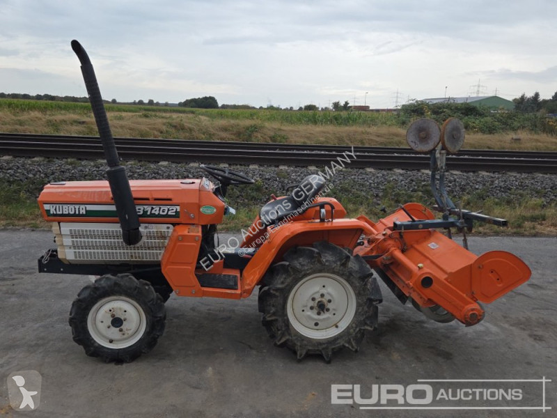 جرار زراعي Kubota B1402DT
