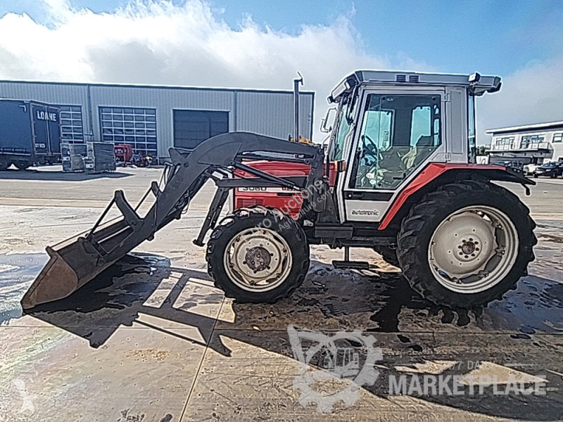 Сільськогосподарський трактор Massey Ferguson 3060