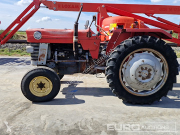 Zemědělský traktor Massey Ferguson