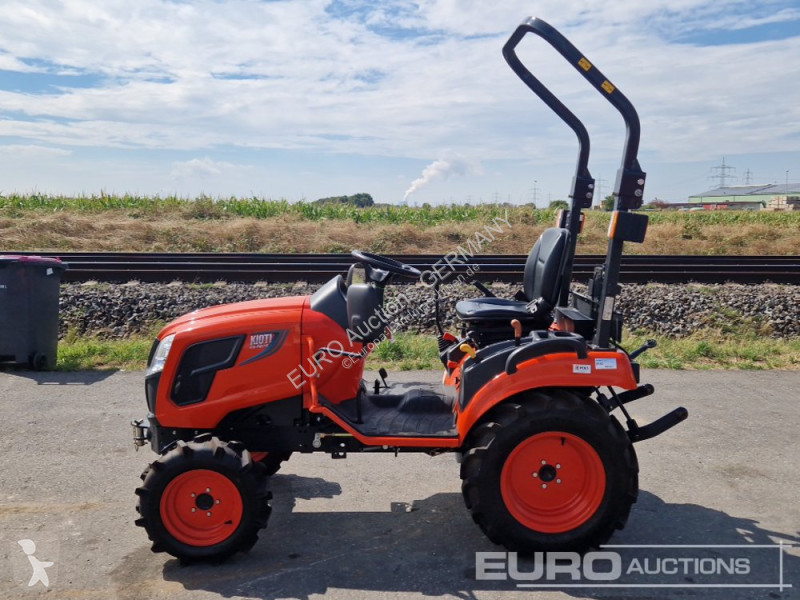 Tractor Kioti CS 2220M