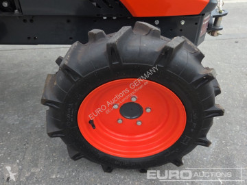 Zemědělský traktor Kioti