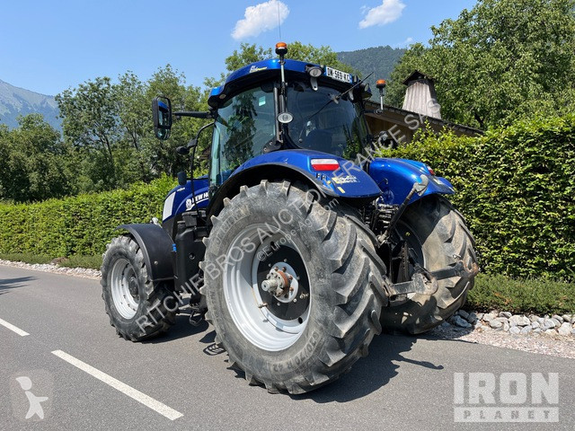 Lantbrukstraktor New Holland  T7.210