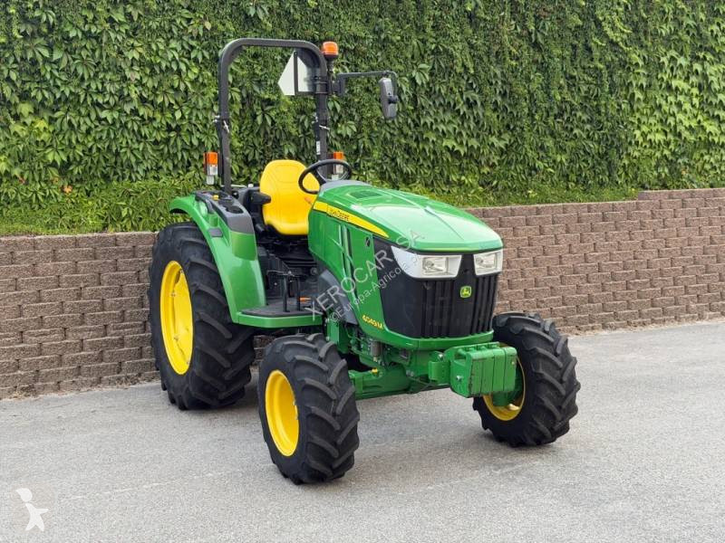 Lantbrukstraktor John Deere 4049 M 4RM