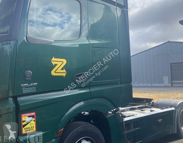 Tracteur Mercedes
