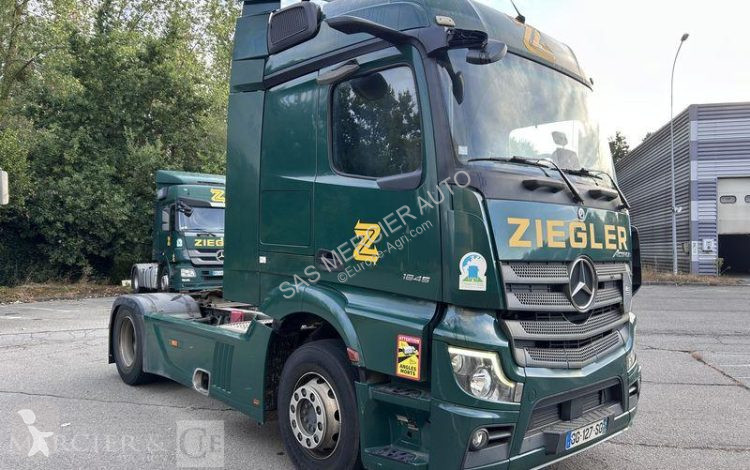 Tracteur Mercedes