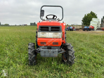 جرار زراعي Kubota