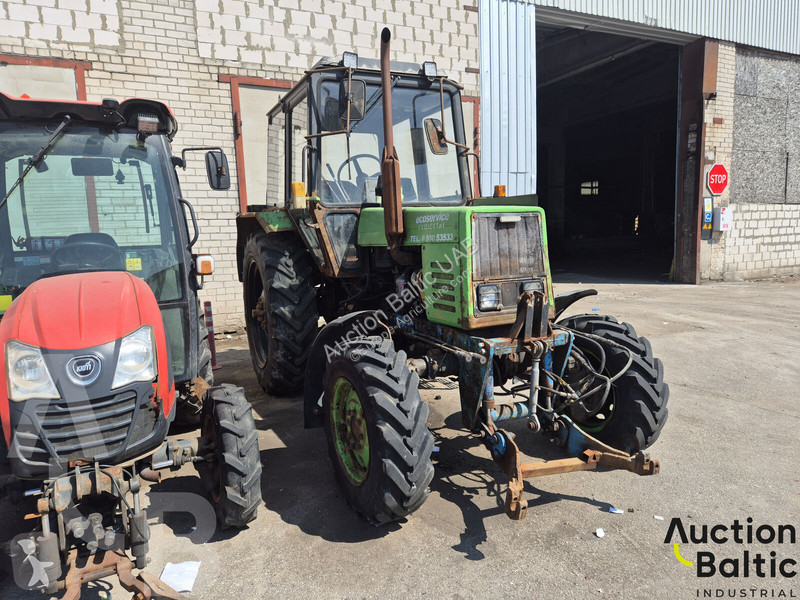 Lantbrukstraktor MT3 Belarus-820