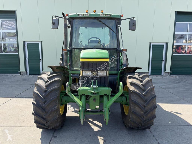 Lantbrukstraktor John Deere 6110 PQ
