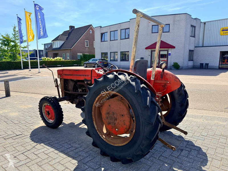 Landbrugstraktor Massey Ferguson 130 Tractor
