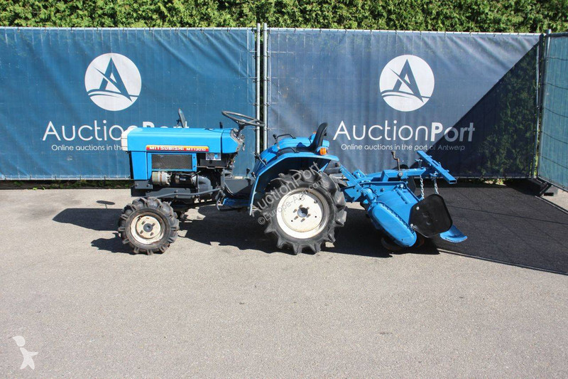 Lantbrukstraktor Mitsubishi MT1301D