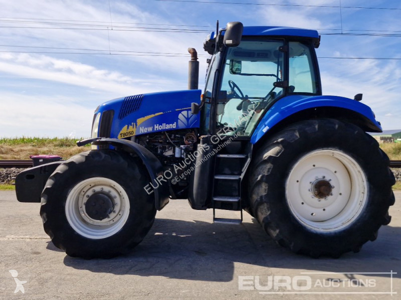 Tracteur agricole New Holland T8050