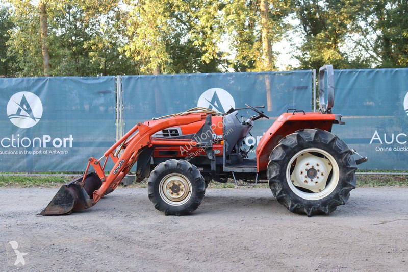 جرار زراعي Kubota GL-29