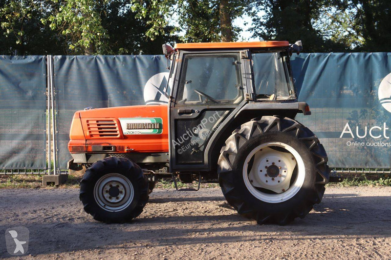 جرار زراعي Hinomoto NX320