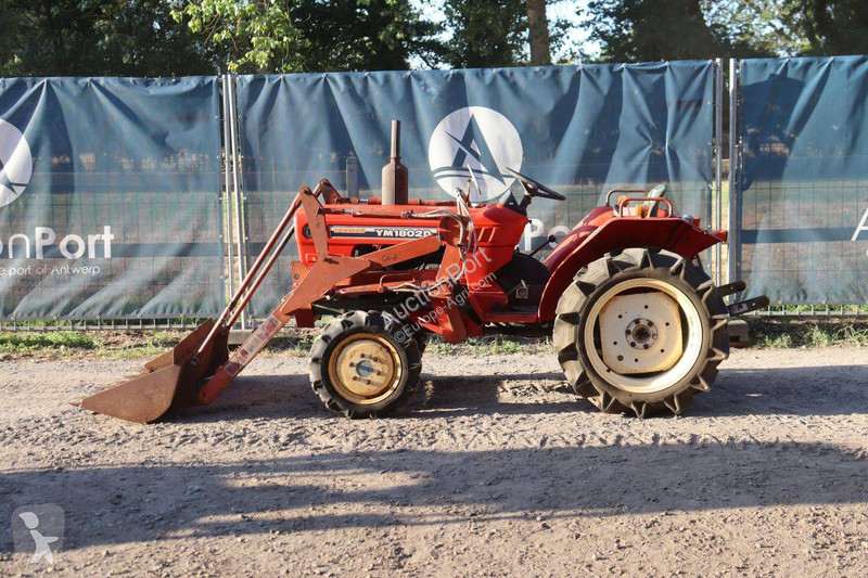 جرار زراعي Yanmar YM1802D