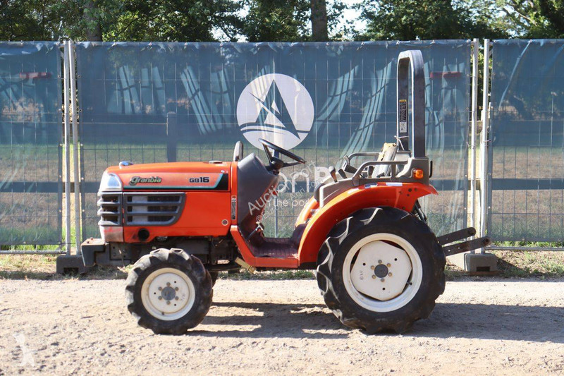 جرار زراعي Kubota GB16