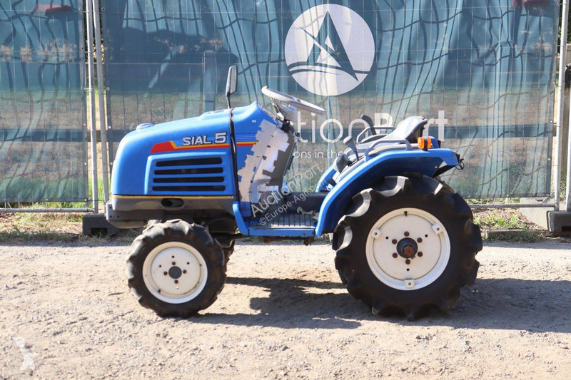 جرار زراعي Iseki TF5F