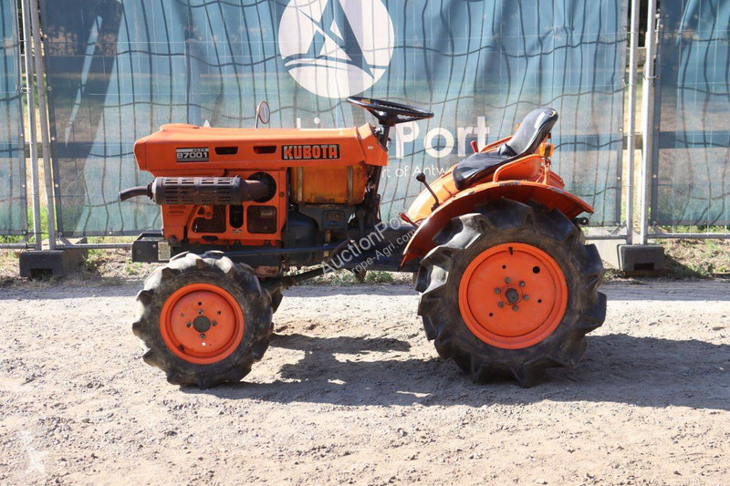 Tractor Kubota B7001