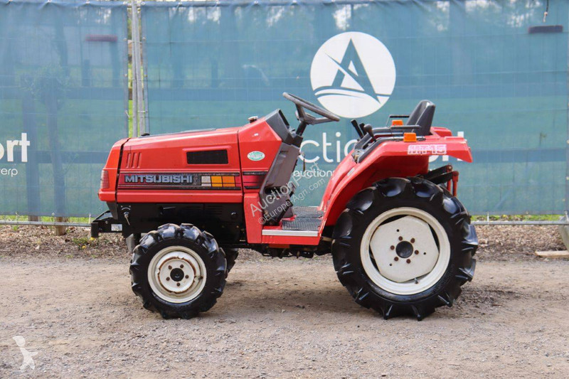 Tractor Mitsubishi MT15D