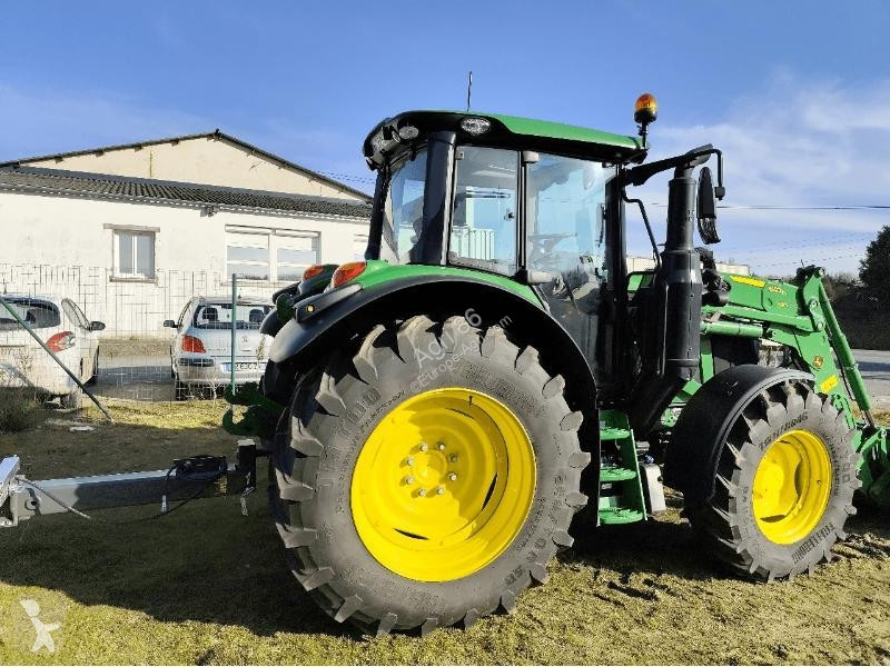 Tractor John Deere 6110M